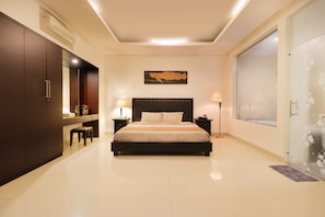Deluxe Villa, 2 Bedrooms, Private Pool | 1 bedroom, premium bedding, in-room safe, desk