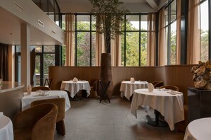 Breakfast, lunch and dinner served - Hotel de Echoput (Hoog Soeren)