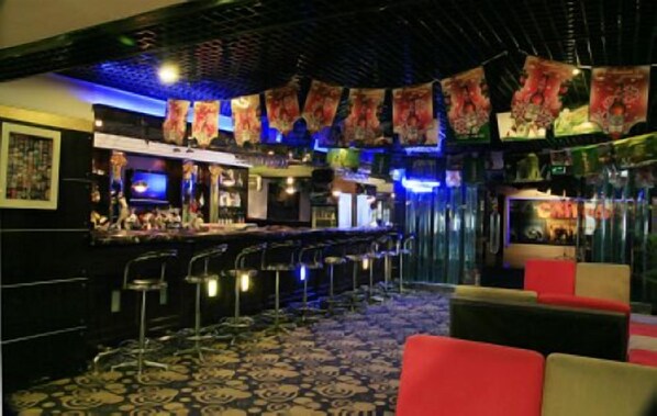 Bar (trong khuôn viên)