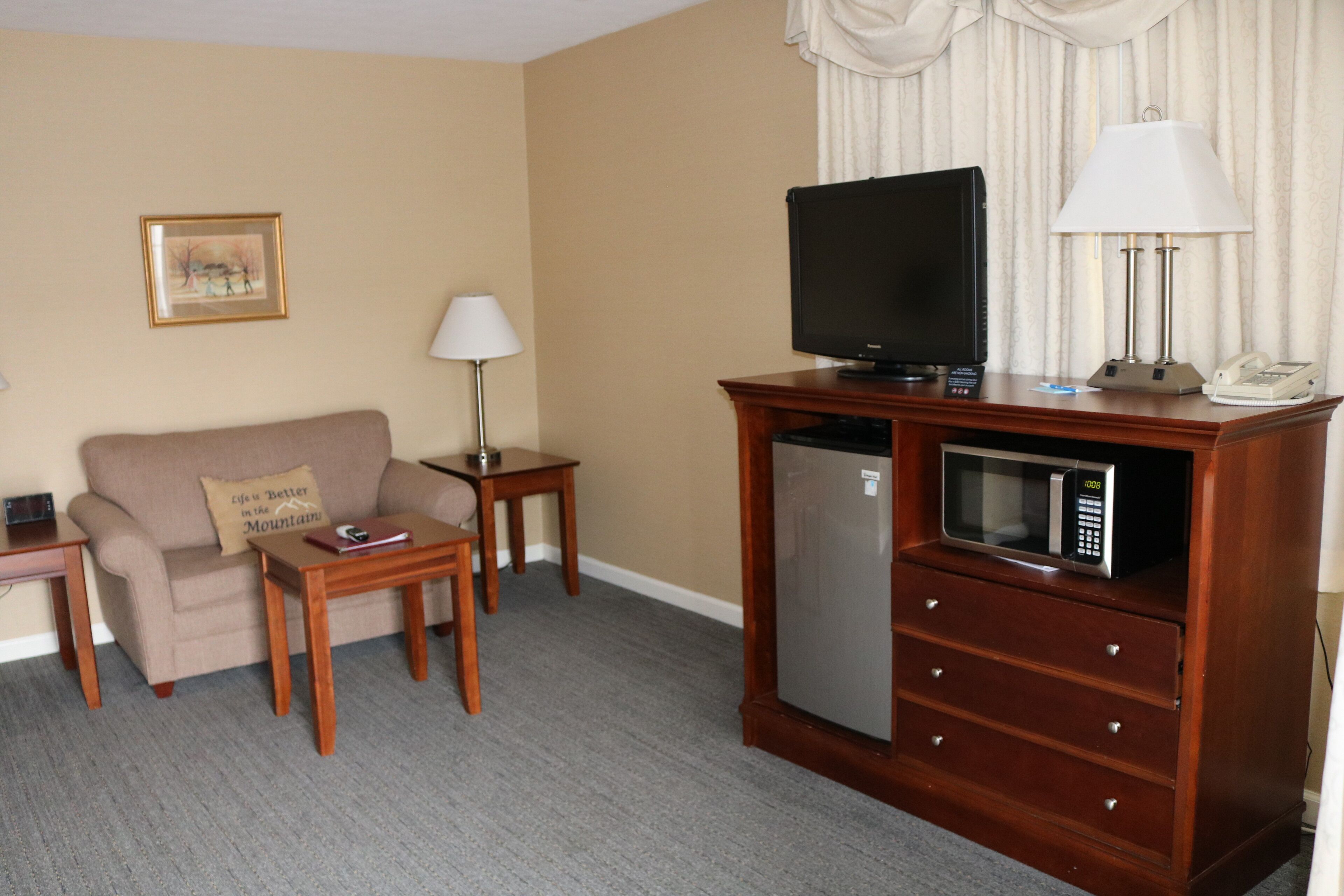 32-inch flat-screen tv with satellite channels, tv