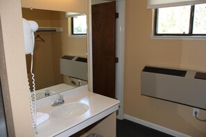 Free toiletries, towels
