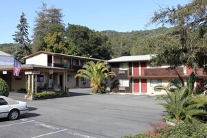 Fachada da propriedade