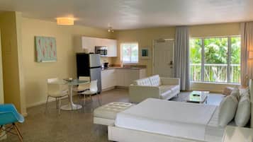 Suite, 1 Bedroom (Two Queen Beds) | In-room safe, individually decorated, individually furnished