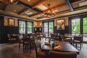 Breakfast and dinner served  - Kimpton Taconic Hotel by IHG (Manchester)