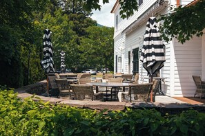 Frühstück, Abendessen, amerikanische Küche, Speisen im Freien 