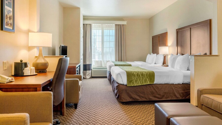 Comfort Inn & Suites Galt - Lodi North