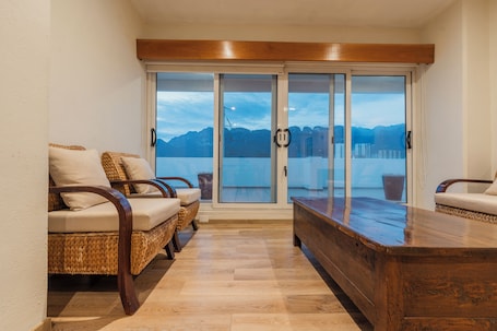 Suite, 1 King Bed with Sofa bed, Non Smoking | In-room safe, desk, blackout drapes, iron/ironing board