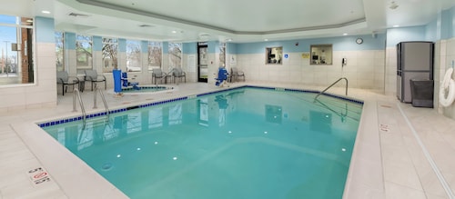 Holiday Inn Express Hotel & Suites Medford-Central Point by IHG