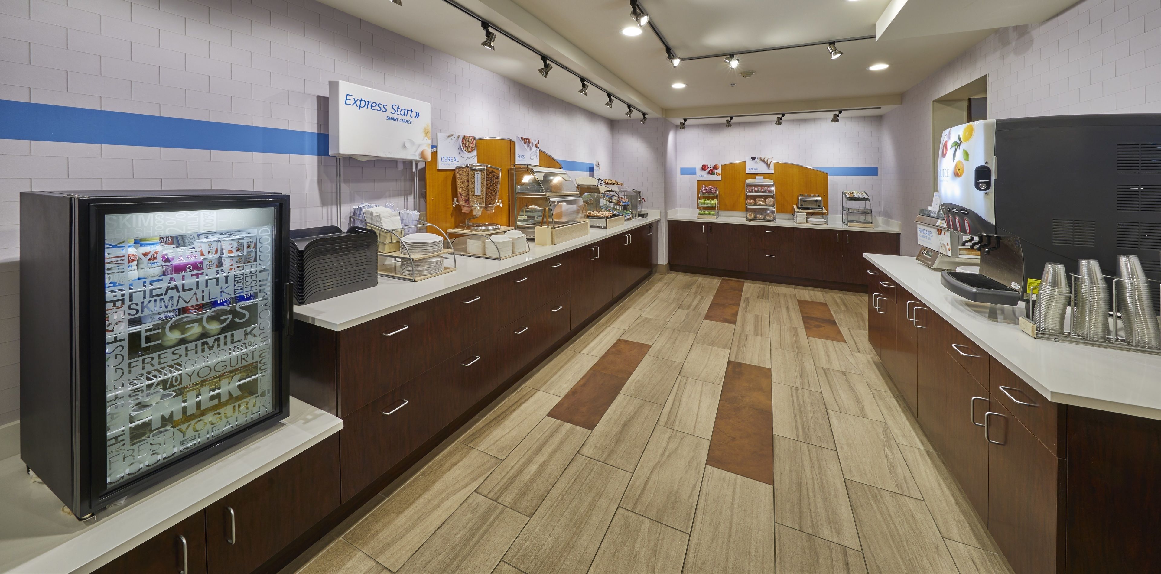 free buffet breakfast