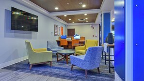 Exterior - Holiday Inn Express Hotel & Suites Medford-Central Point by IHG (Central Point)