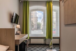 Economy Twin Room | Street view - City Hotels Rūdninkai (Vilnius)