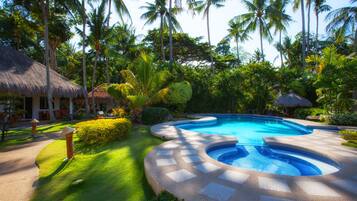 Outdoor pool, sun loungers