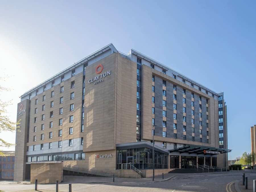 Façana frontal de l'allotjament