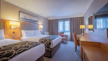 Deluxe King & Single Room | Premium bedding, desk, blackout curtains, soundproofing
