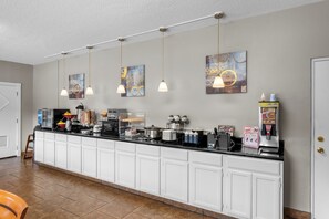 Free daily continental breakfast