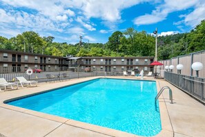 Seasonal outdoor pool