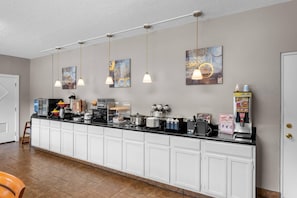 Free daily continental breakfast