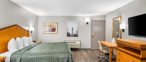 Lit avec matelas Ă plateau-coussin, bureau, fer et planche Ă repasser