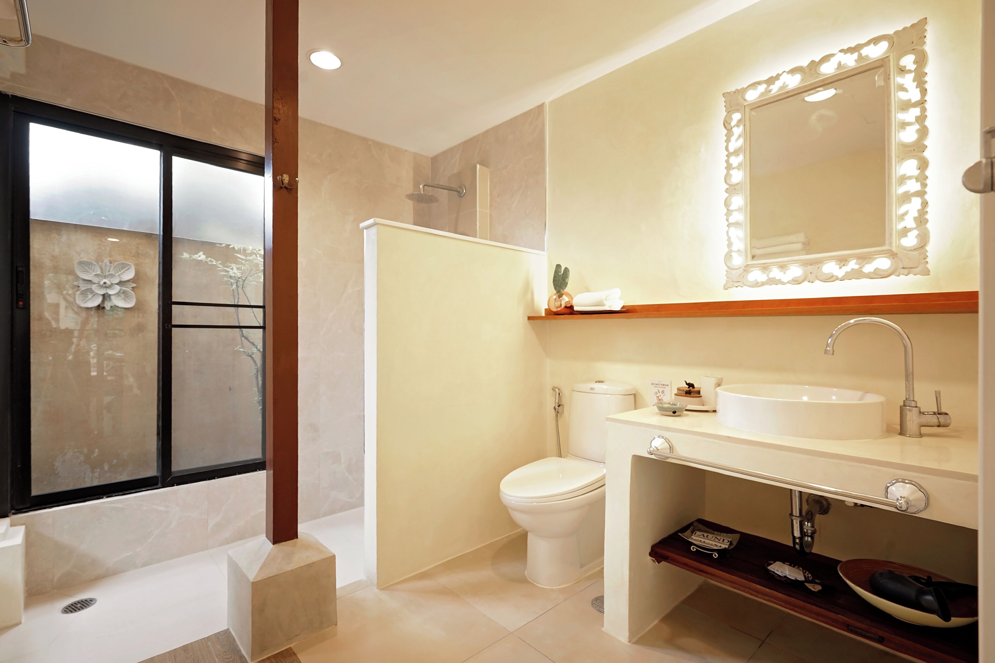 sawanya | bathroom | free toiletries, hair dryer, slippers, bidet