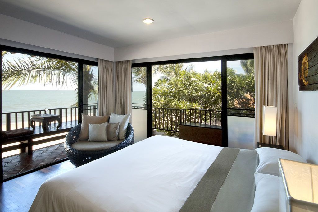 minntra beachfront | 1 bedroom, in-room safe, desk, free wifi