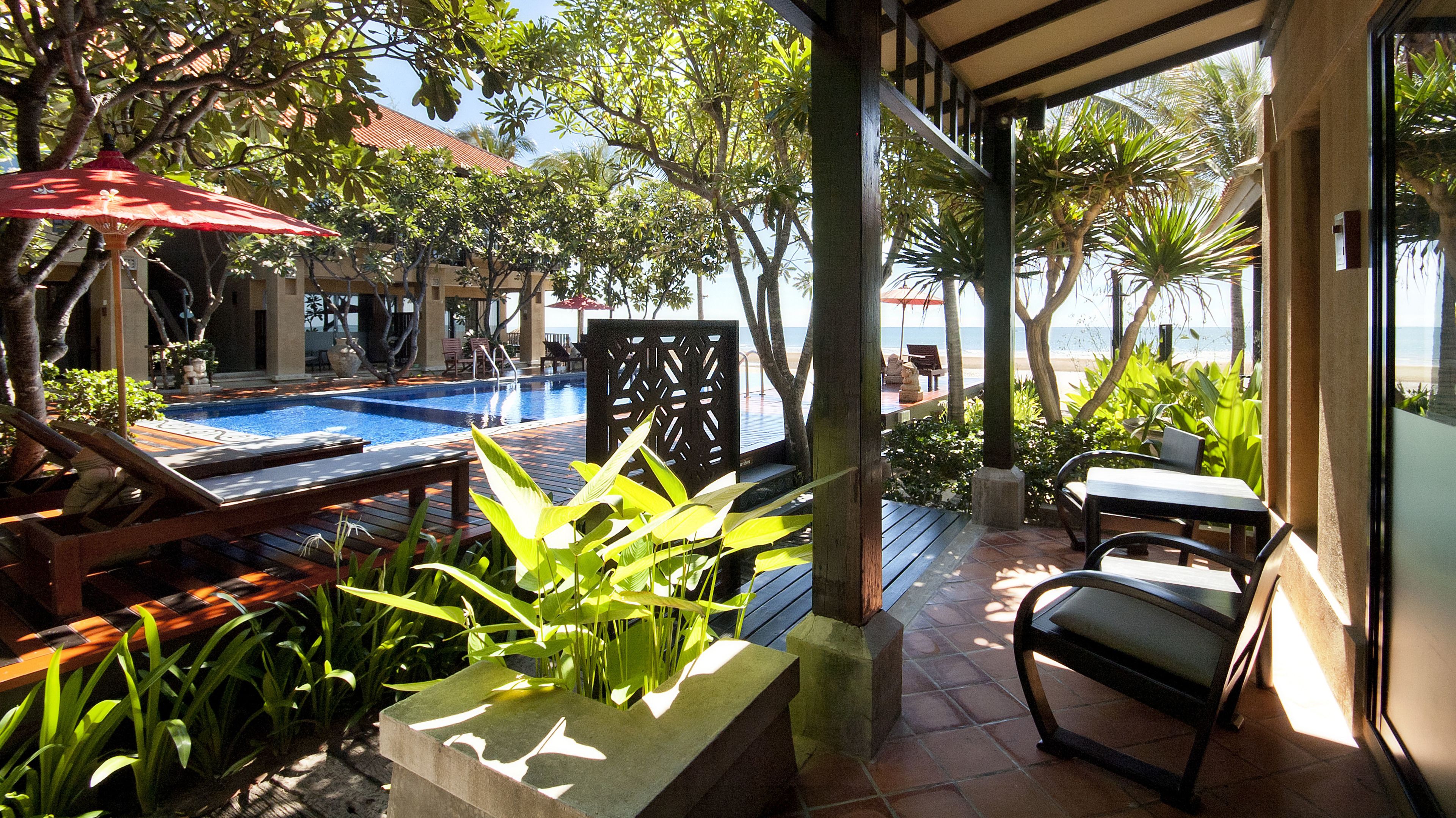 sawanya | terrace/patio