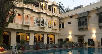 HOTEL MAHENDRA PRAKASH