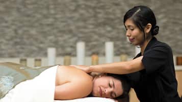 Couples treatment rooms, sauna, steam room, body treatments
