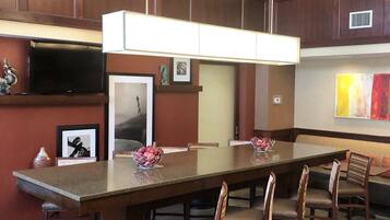 Free daily buffet breakfast