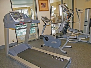 Fitness facility - Hampton Inn & Suites Norfolk-Airport (Norfolk)
