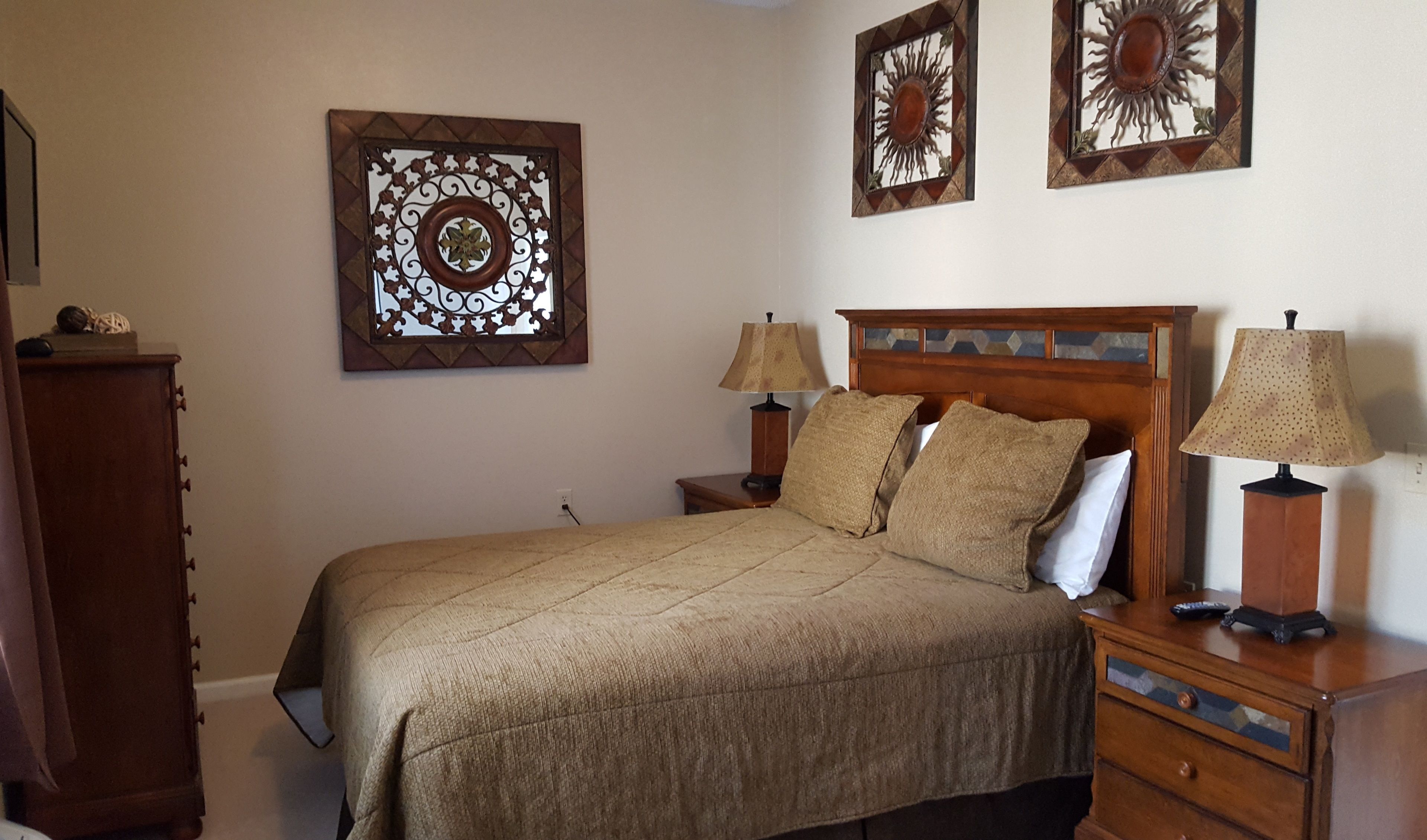 suite, 2 bedrooms | iron/ironing board, free wifi, bed sheets