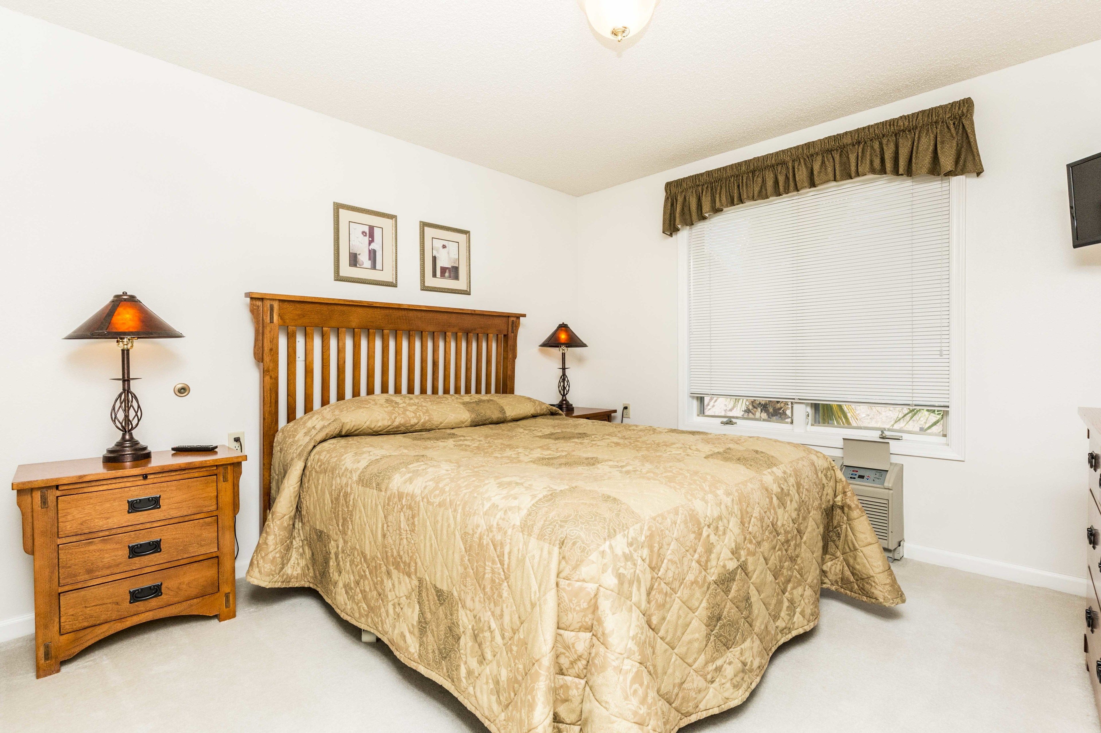 suite, 1 bedroom | iron/ironing board, free wifi, bed sheets