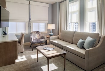 Premier King Bed Studio Suite CitySide View | Premium bedding, pillowtop beds, in-room safe, individually decorated at The Sofia Hotel
