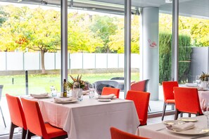 Regional cuisine, al fresco dining 