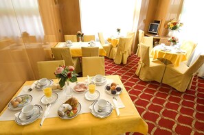 Dining - Cinque Giornate (Milan)