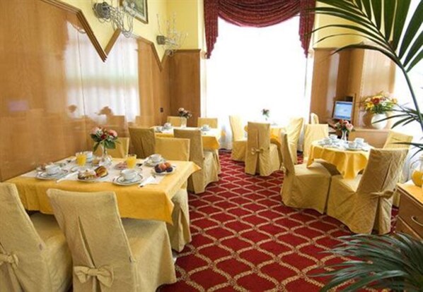 Petit déjeuner buffet compris tous les jours