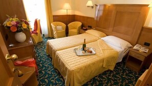 Minibar, in-room safe, desk, soundproofing - Cinque Giornate (Milan)