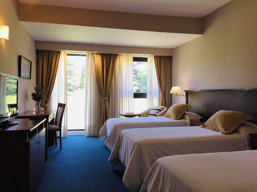 Standard Triple Room, 3 Twin Beds | Minibar, in-room safe, desk, iron/ironing board