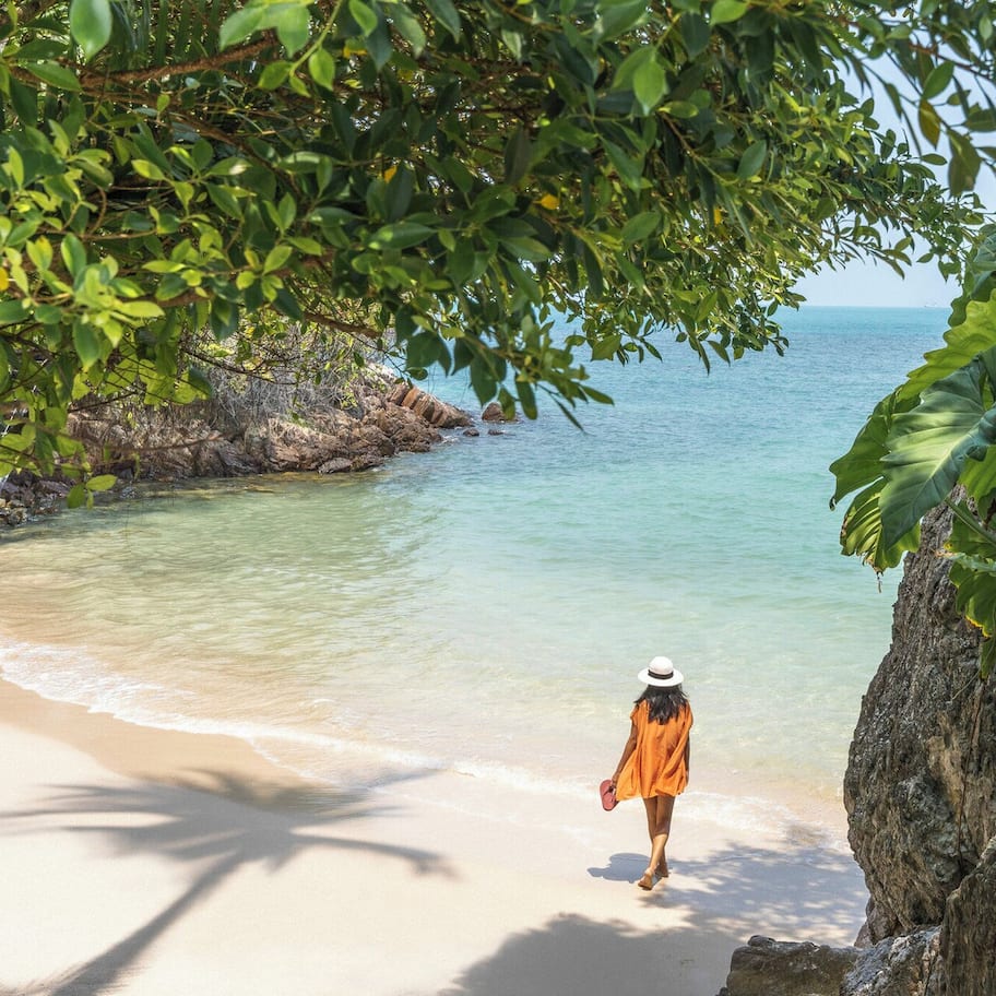 Private beach, sun loungers, beach umbrellas, beach towels