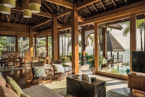 Hypo-allergenic bedding, minibar, in-room safe, desk - Four Seasons Resort Koh Samui (Koh Samui)