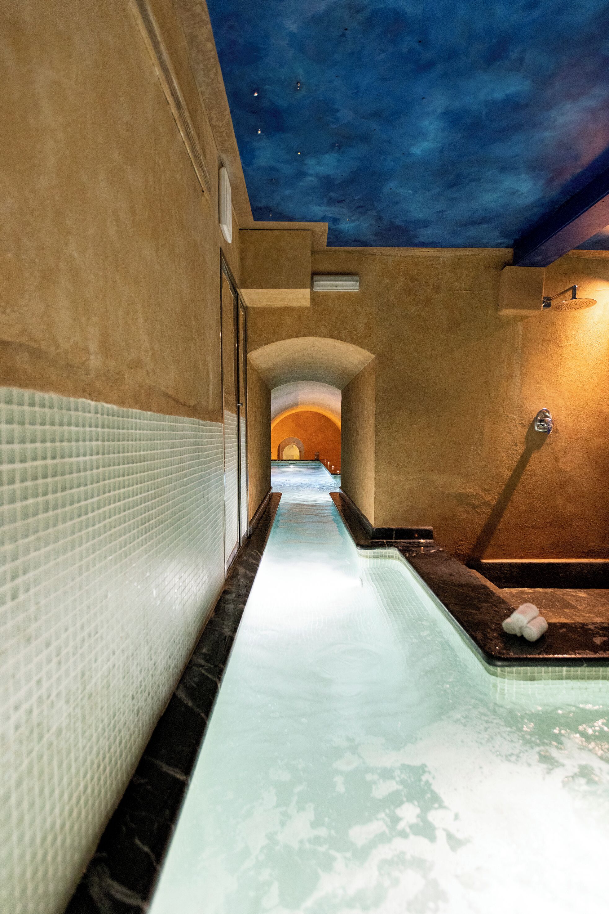 Bain à remous, soins corporels, massages sportifs