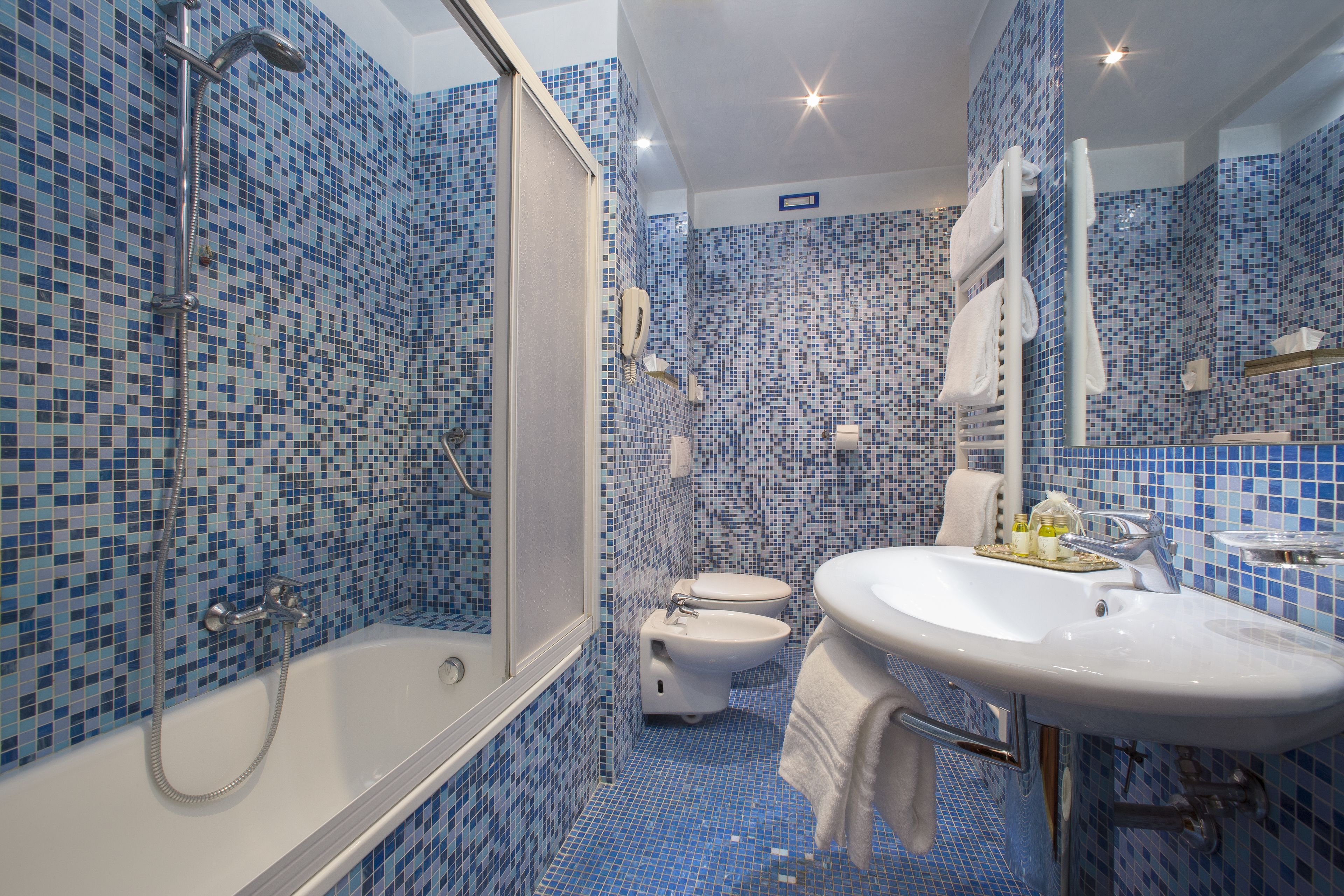 standard double or twin room | bathroom | free toiletries, hair dryer, slippers, towels