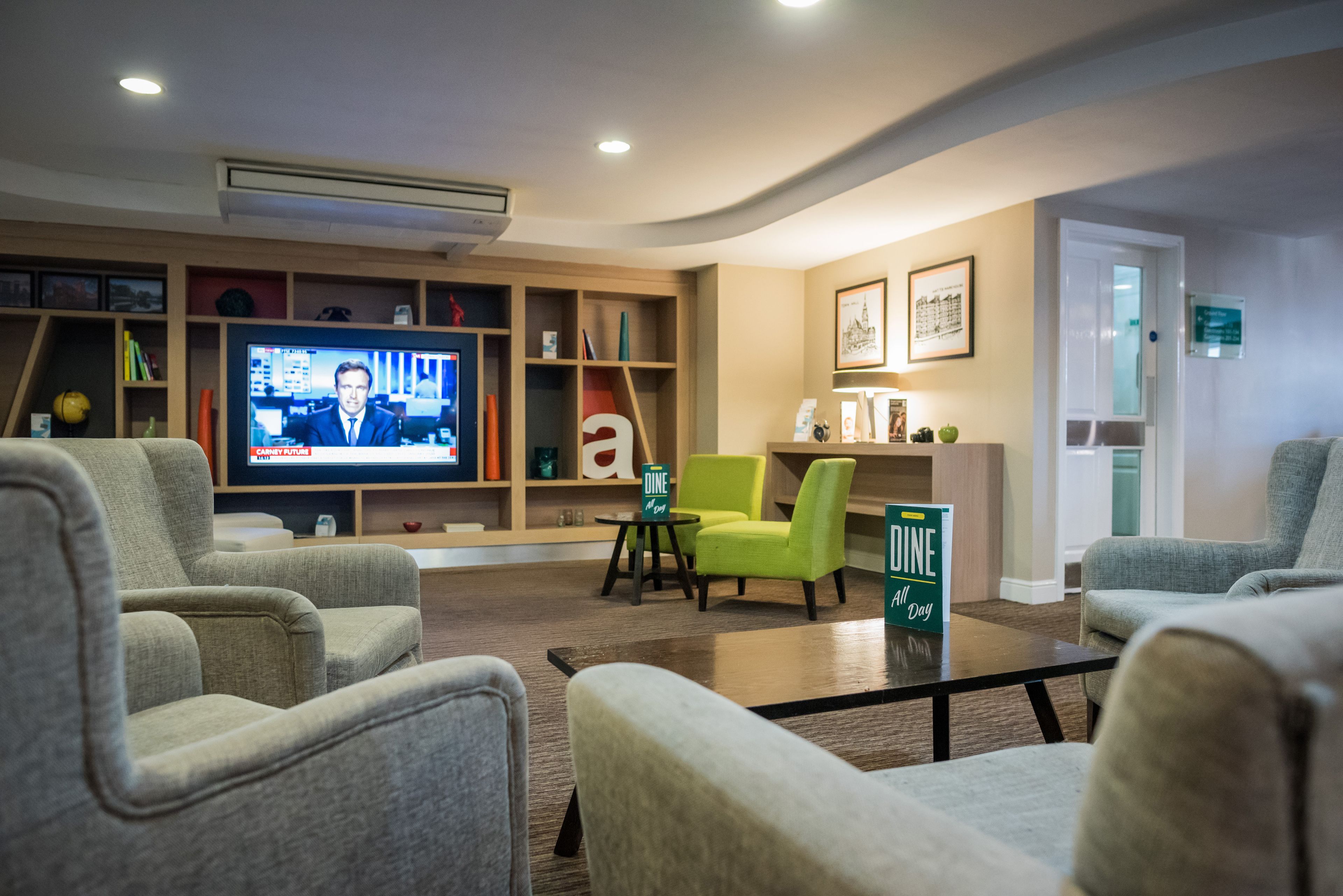 Photo - Holiday Inn Manchester West by IHG