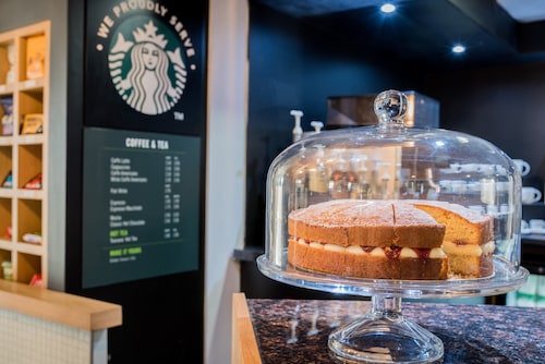 Holiday Inn Manchester West by IHG