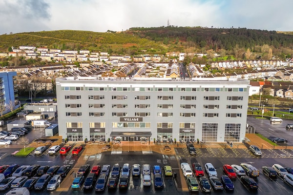 Village Hotel Swansea - Swansea