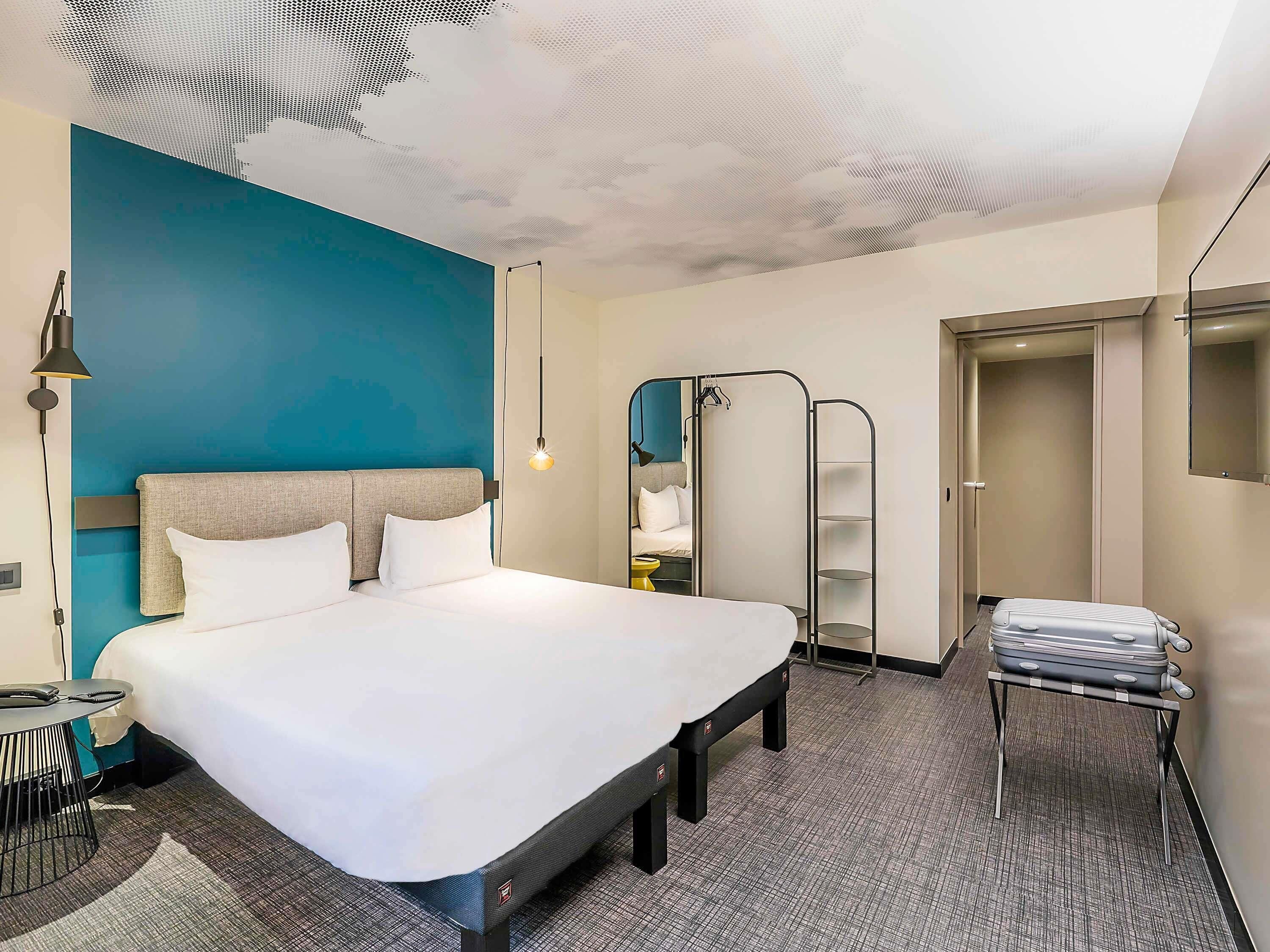 hypo-allergenic bedding, down duvets, desk, laptop workspace