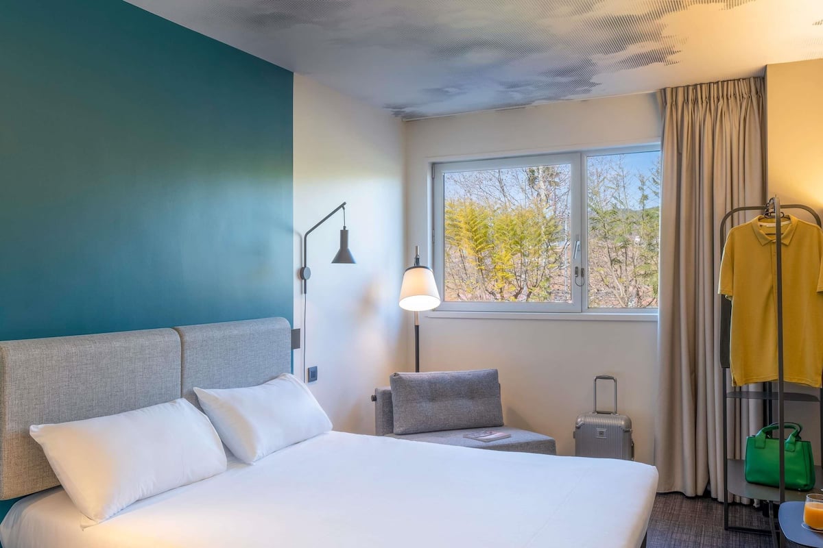 Allergikerbettwaren, Daunenbettdecken, Schreibtisch