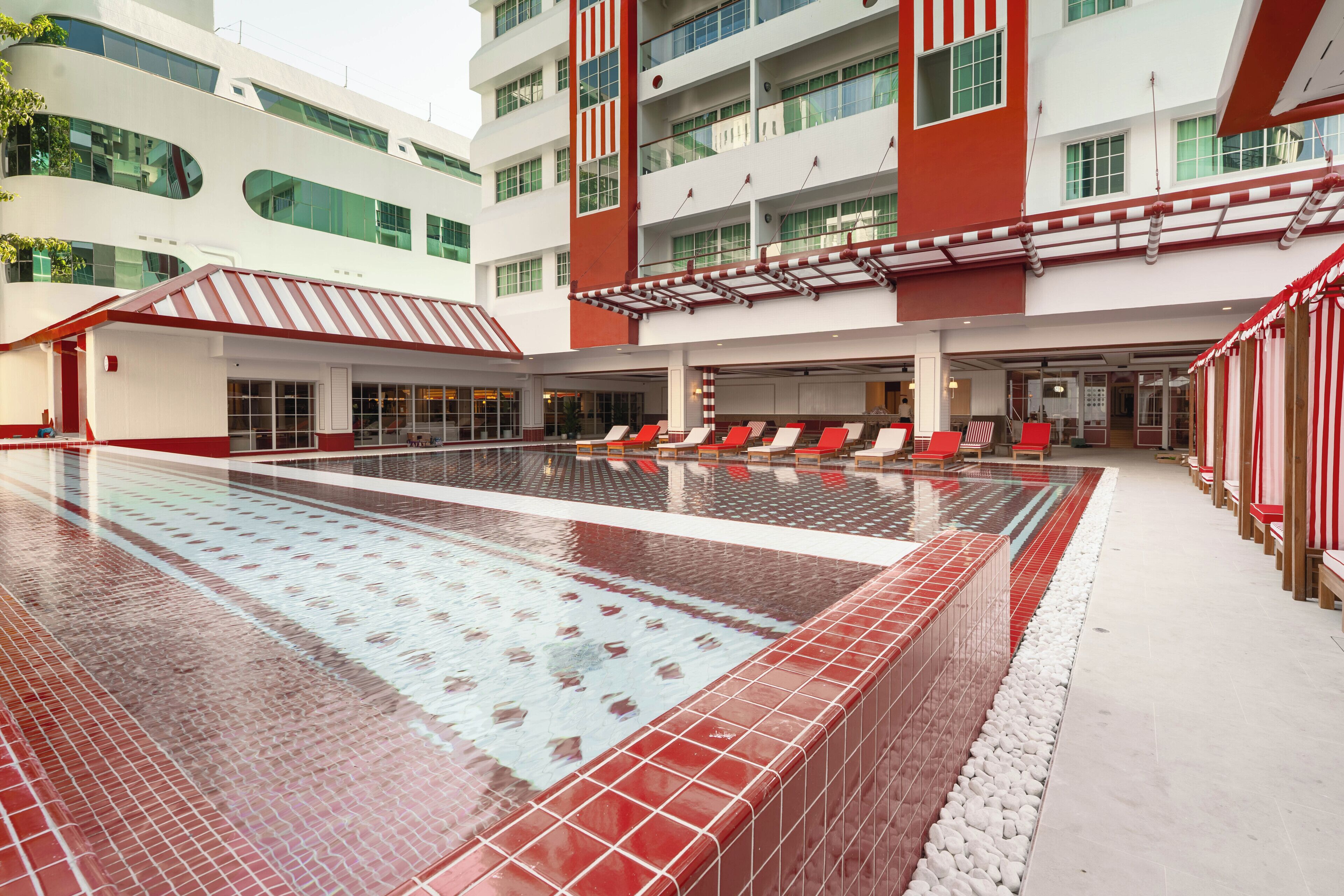 Outdoor pool, sun loungers