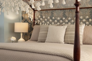 Premium bedding, iron/ironing board, free WiFi, bed sheets - Devonfield Inn B&B (Lee)