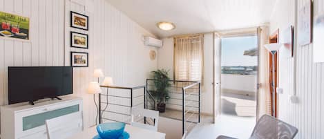 Comfort Apartment | Living area
