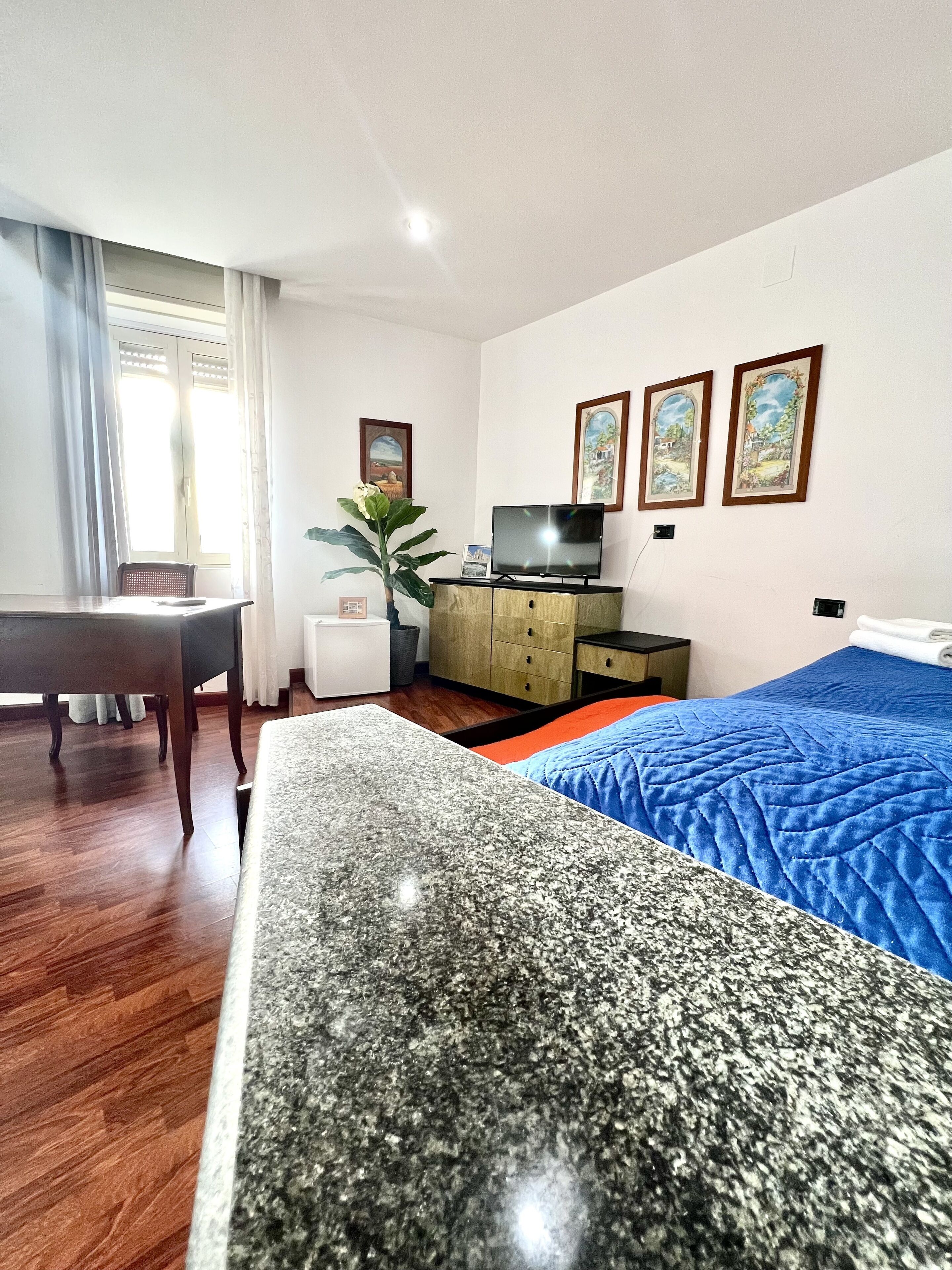 Vierbettzimmer | Kostenloses WLAN, Bettwäsche